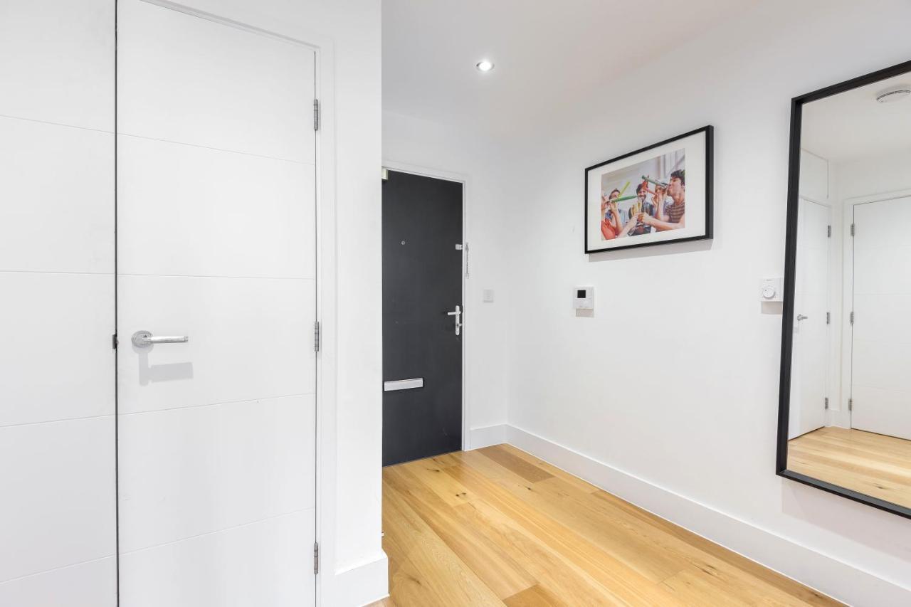 Portobello Apt With Floor-To-Ceiling Views Londyn Zewnętrze zdjęcie